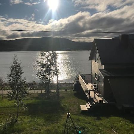 Trivelig Fritidshus Pa Arnes, Senja Straumstad Exterior foto